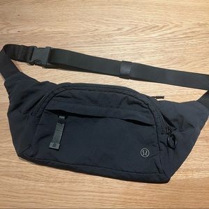 Lululemon On the Beat Belt Bag - Black 5L